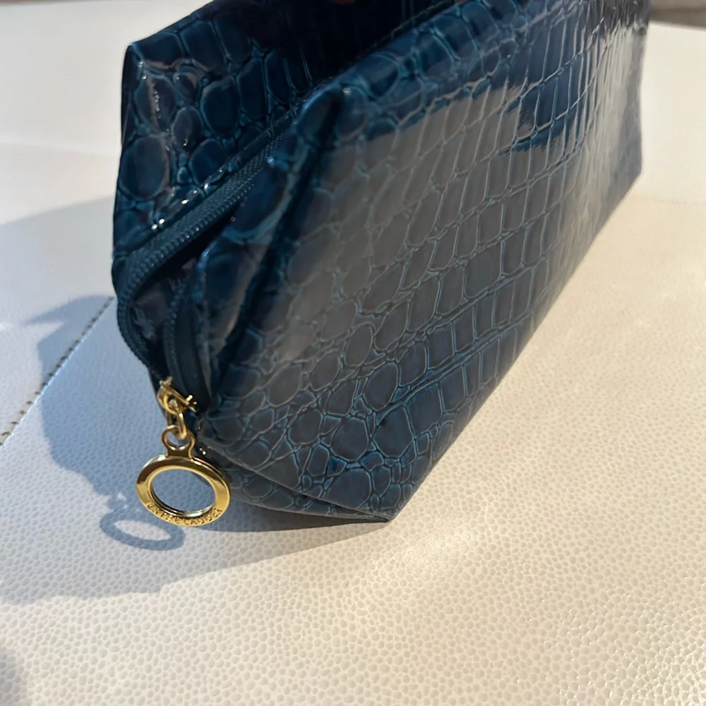 Estée Lauder Cosmetic Makeup Bag/Clutch Teal Faux Alligator Travel Everyday